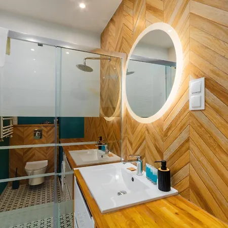 Zajezdnia 2-bedroom Апартаменты
